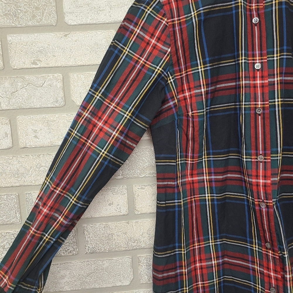 J. Crew Perfect Red Green Plaid Long Sleeve Top Size 4 - Picture 3 of 8